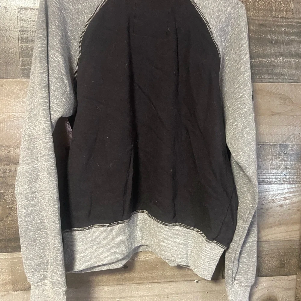 Von Dutch Black & Heather Gray Raglan Crewneck Sweatshirt Medium